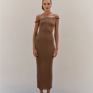 NWT - NEVER WORN - THE LONG POPPY DRESS TAUPE